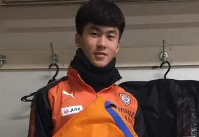 色视频www在线播放国产人成
